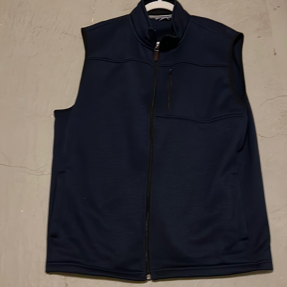 Men’s fleece vest